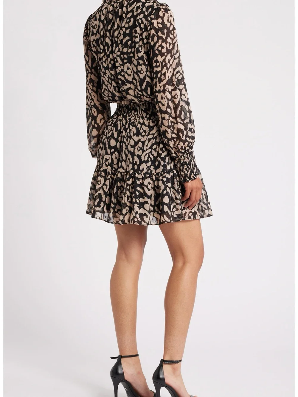 Chelsea28 Black and Cream Floral Chiffon Long-Sleeve Smocked Mini Dress Size M - Picture 3 of 5